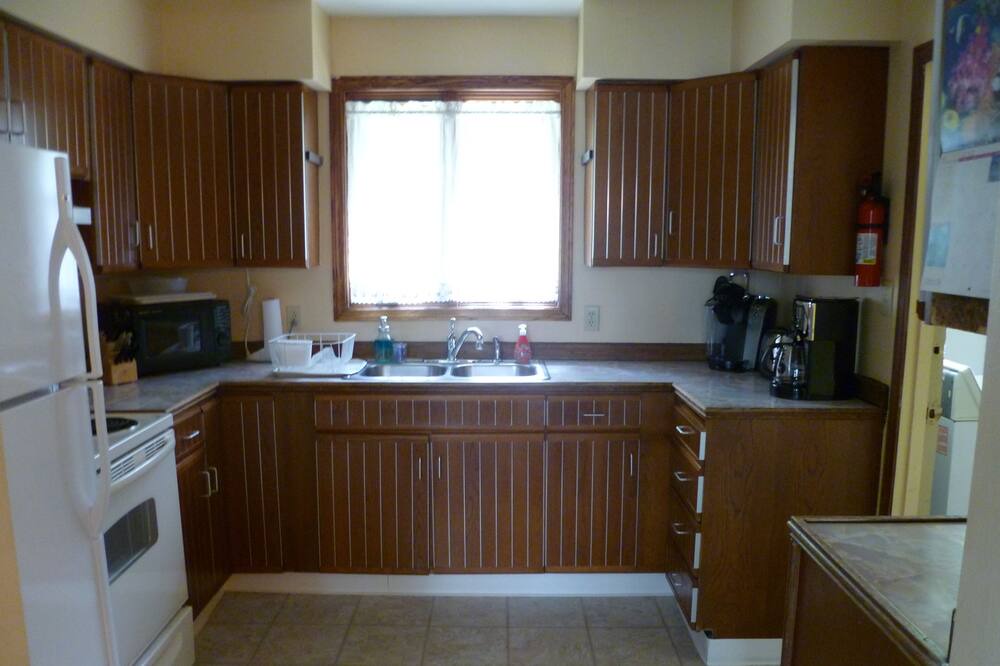 Photo of Kitchen in Northeast Anchorage