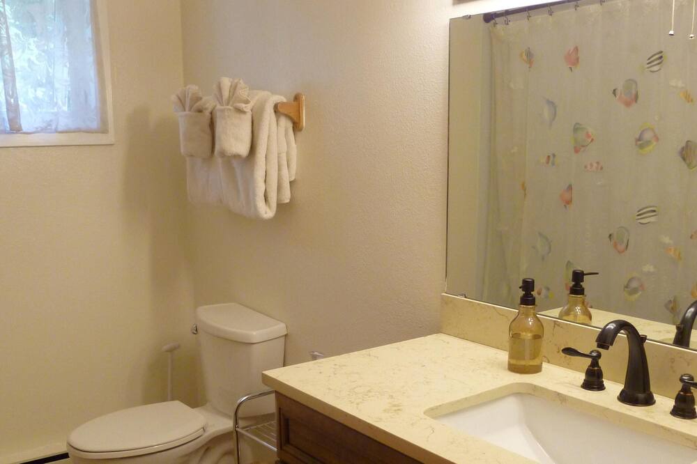 Photo of Bathroom in Northeast Anchorage