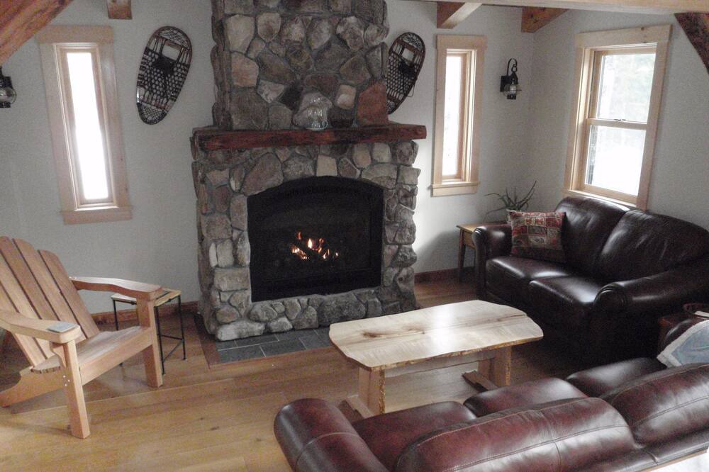 Photo of Livingroom in Bethel