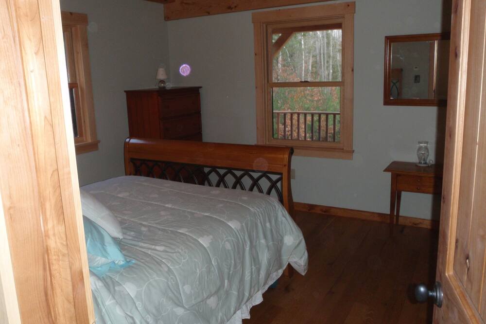 Photo of Bedroom in Bethel