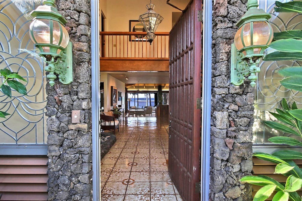 Photo of Others in Historic Lahaina Front Street
