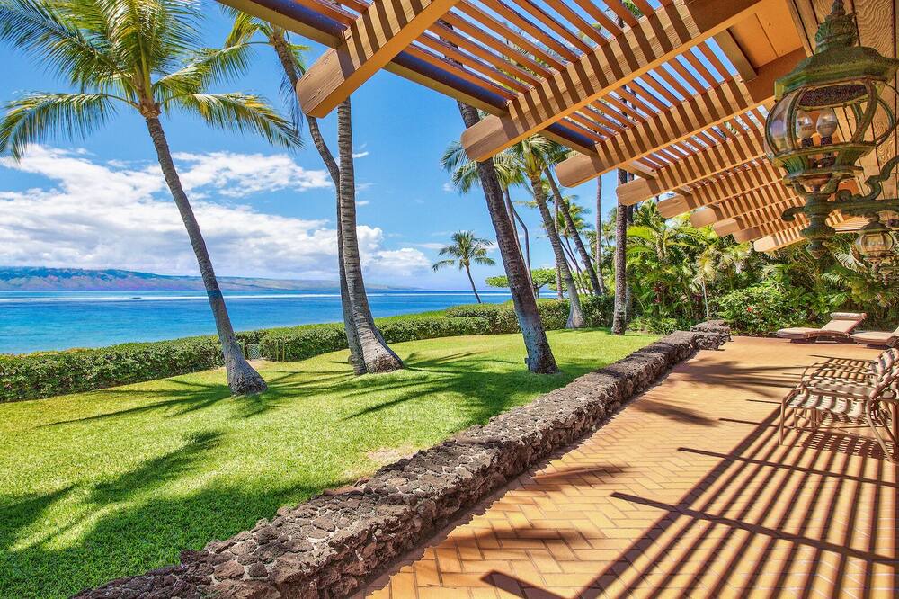 Photo of Others in Historic Lahaina Front Street