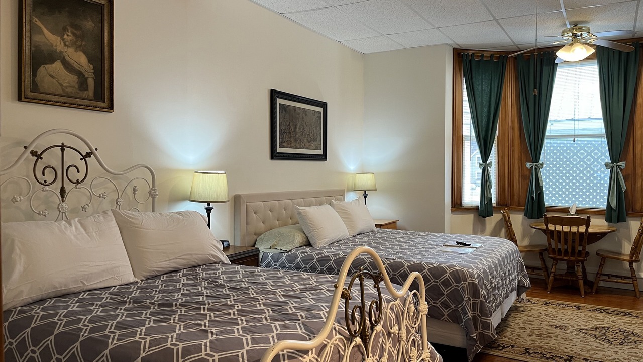 Photo of Bedroom in Downtown Skagway