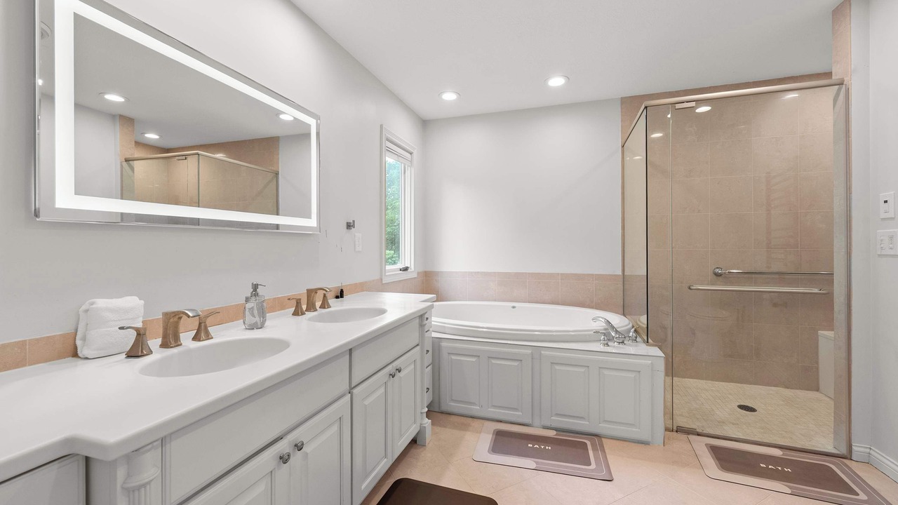 Photo of Bathroom in Gahanna