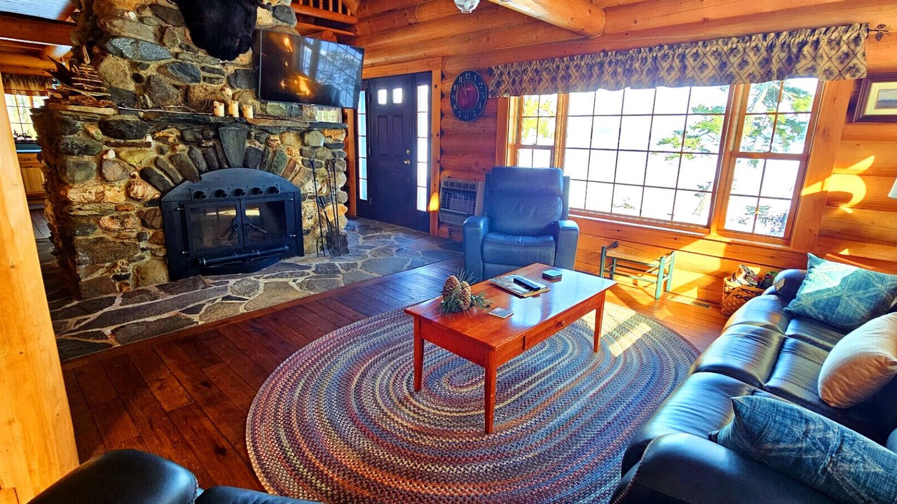 Photo of Livingroom in Northeast Somerset