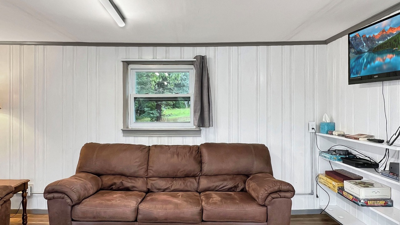 Photo of Livingroom in Northeast Somerset