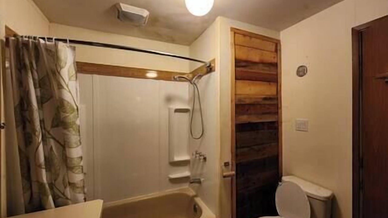 Photo of Bathroom in Kenny Lake