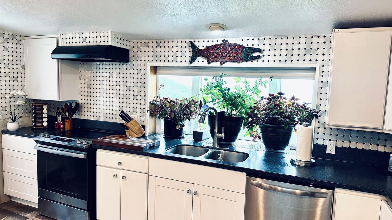 Photo of Kitchen in Homer
