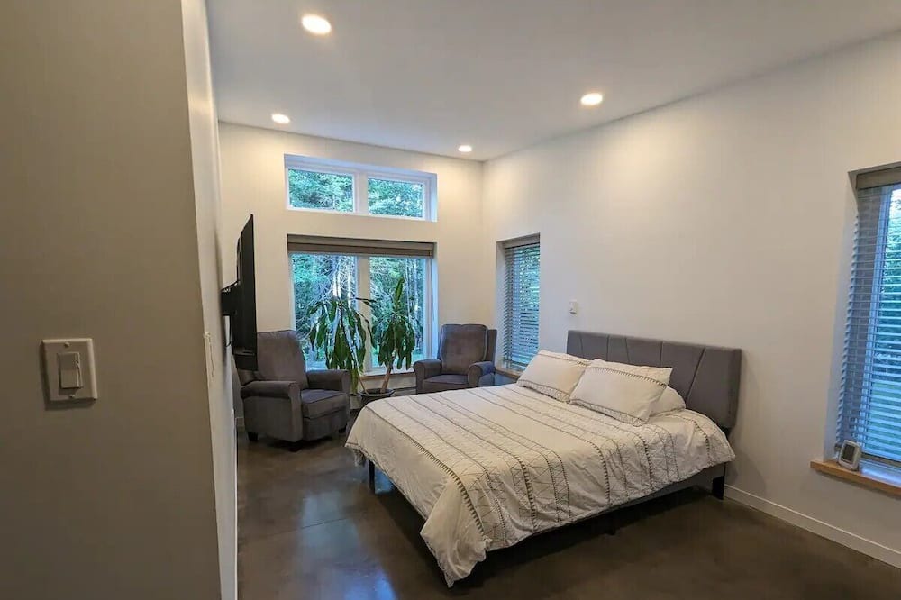 Photo of Bedroom in New Vineyard