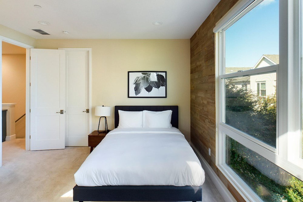 Photo of Bedroom in Hillsdale
