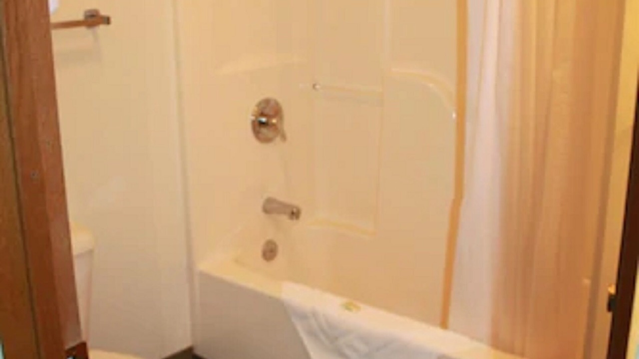Photo of Bathroom in Homer