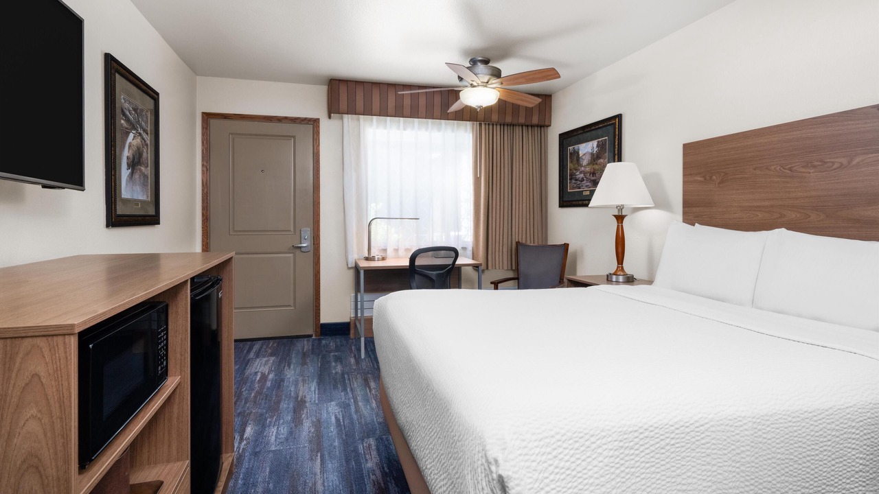 Photo of Bedroom in Kodiak