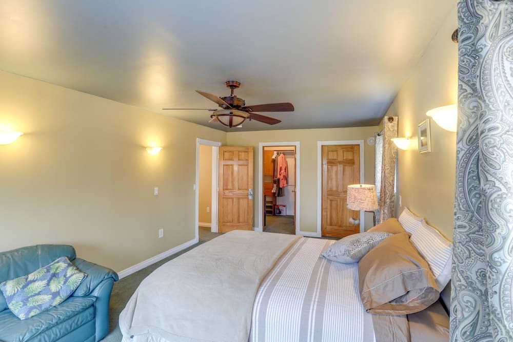 Photo of Bedroom in Fairbanks