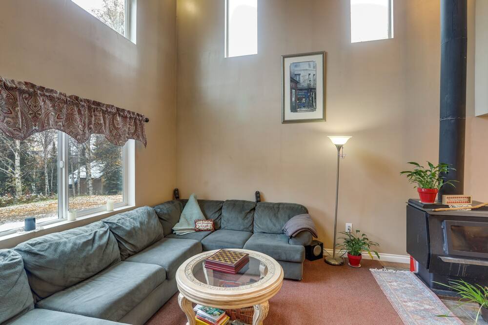 Photo of Livingroom in Fairbanks