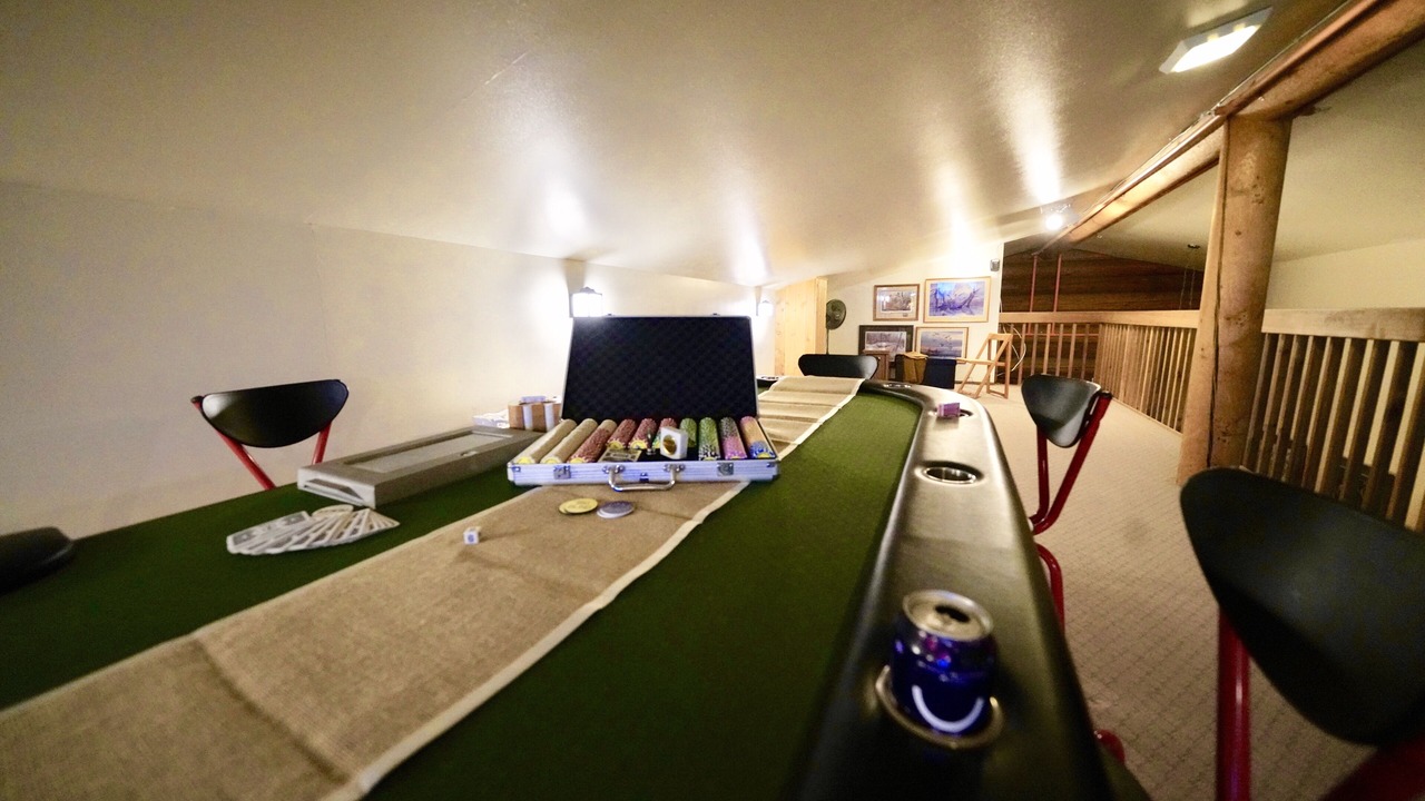 Photo of Livingroom in Homer