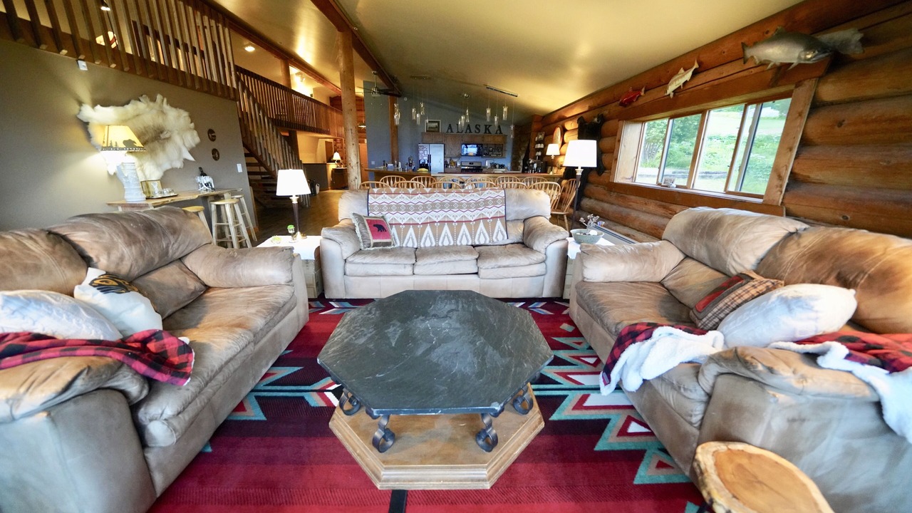 Photo of Livingroom in Homer