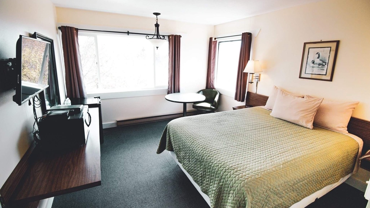 Photo of Bedroom in Homer