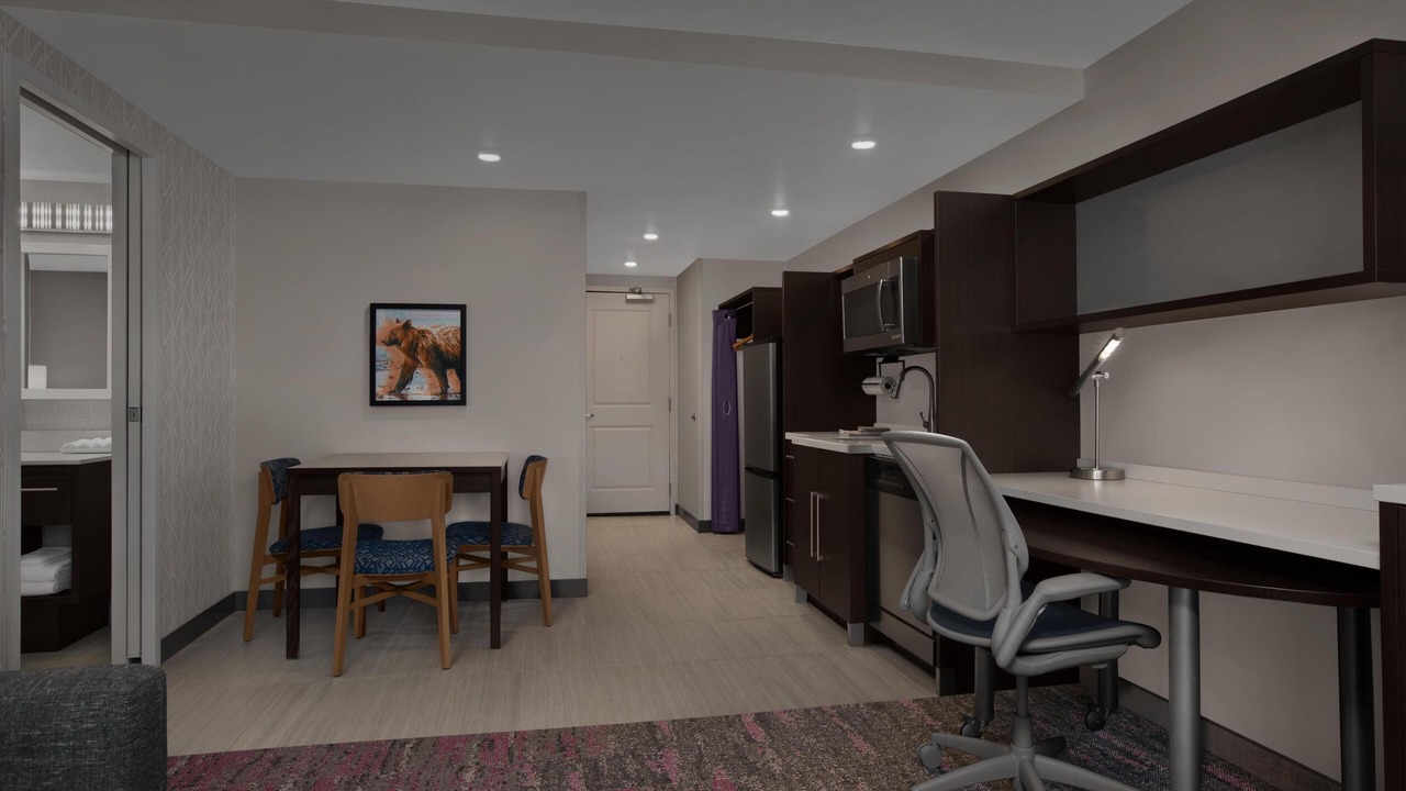 Photo of Bedroom in Midtown Anchorage