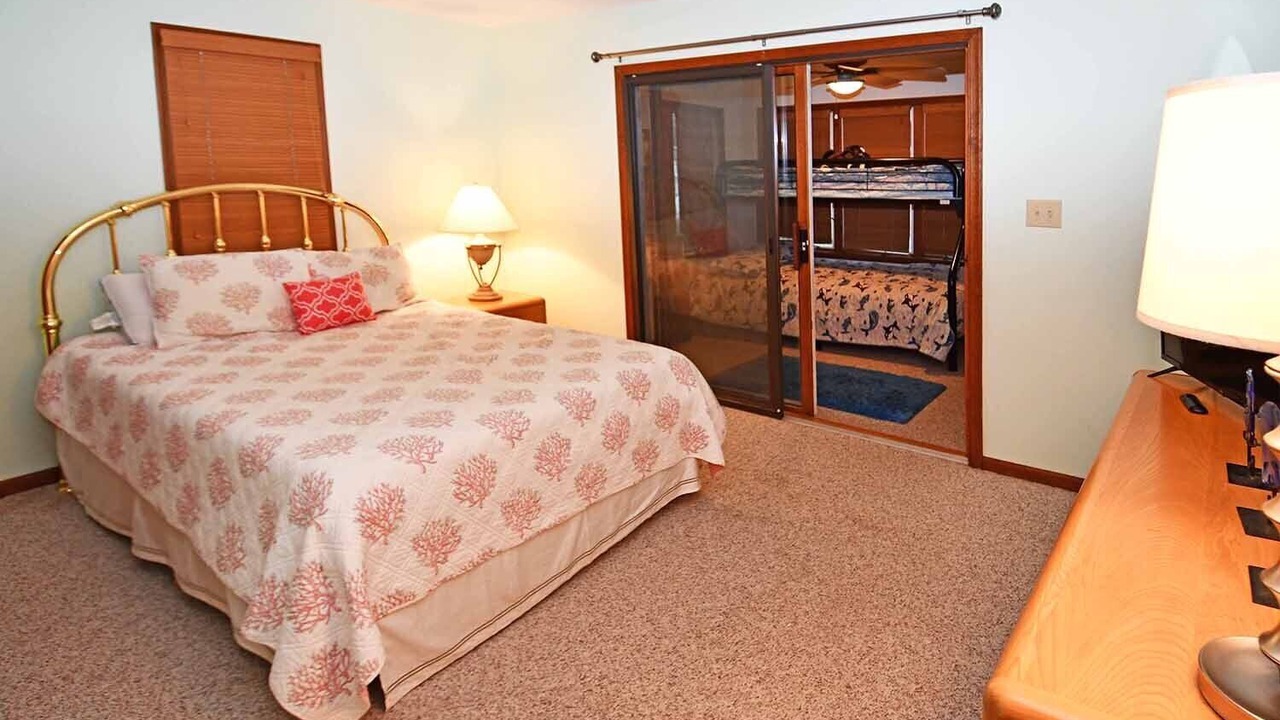 Photo of Bedroom in South Bethany Harbor