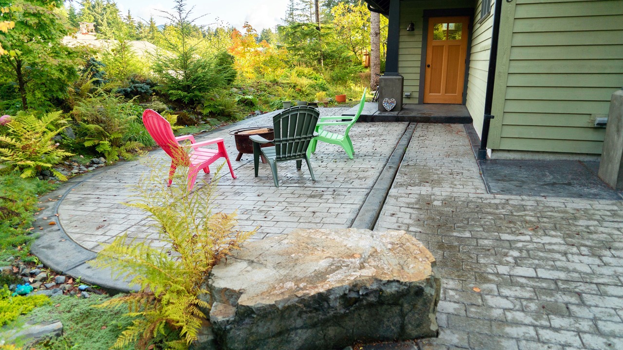 Photo of Patio Balcony in Sitka