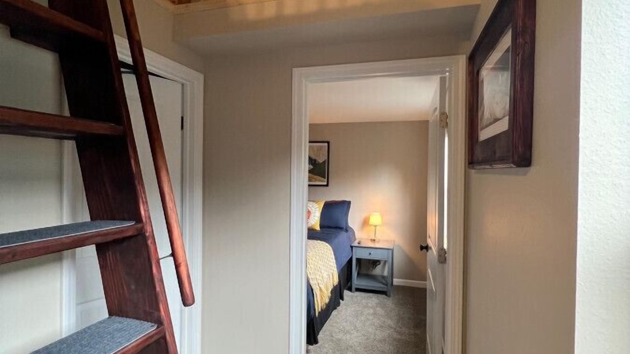 Photo of Bedroom in Questa Woods