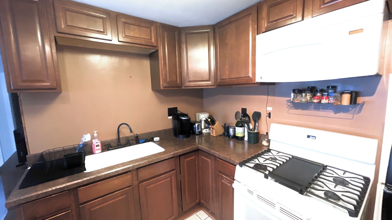 Photo of Kitchen in Bristol Bay Borough