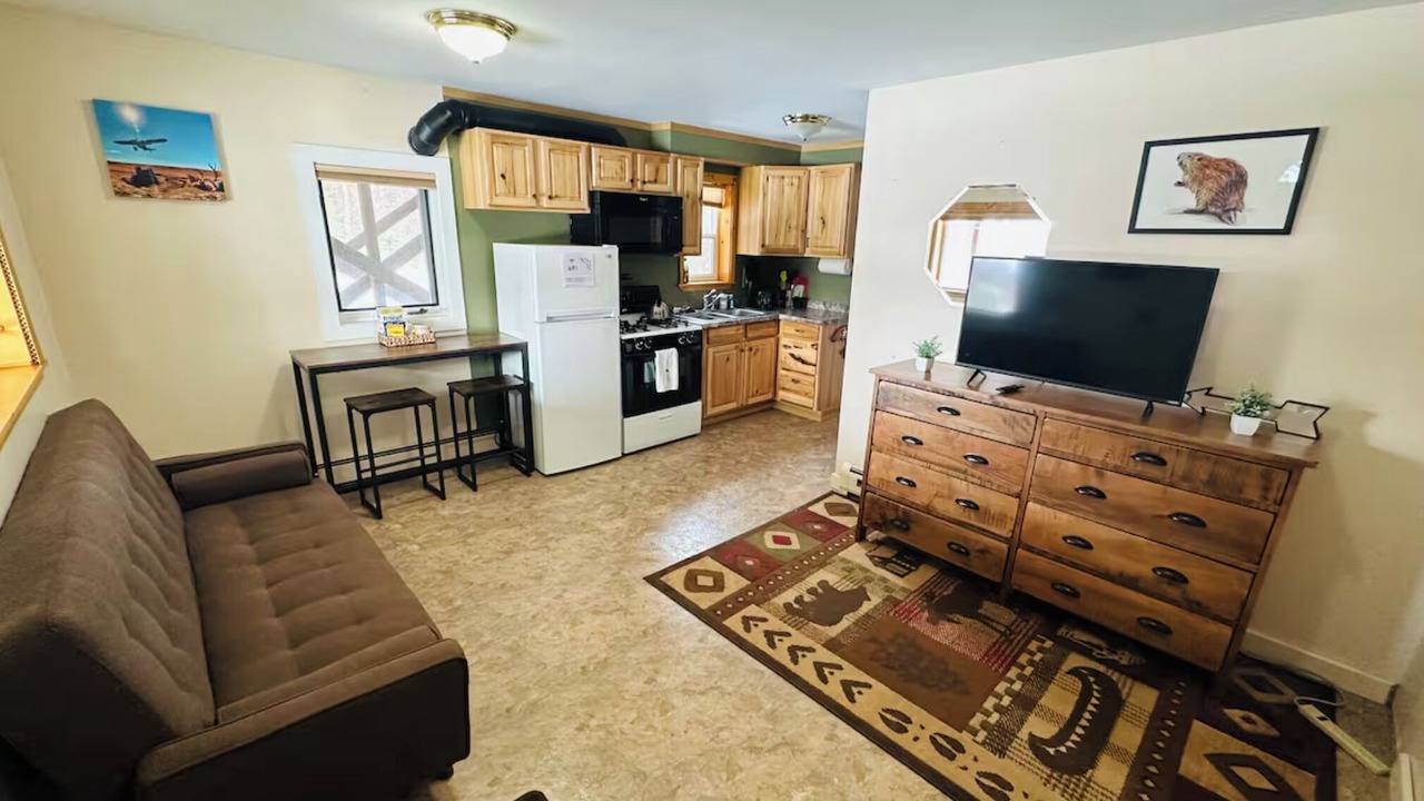 Photo of Livingroom in Bristol Bay Borough