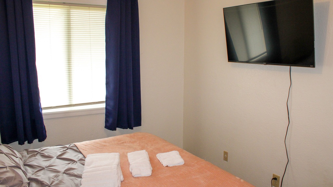Photo of Bedroom in Kodiak