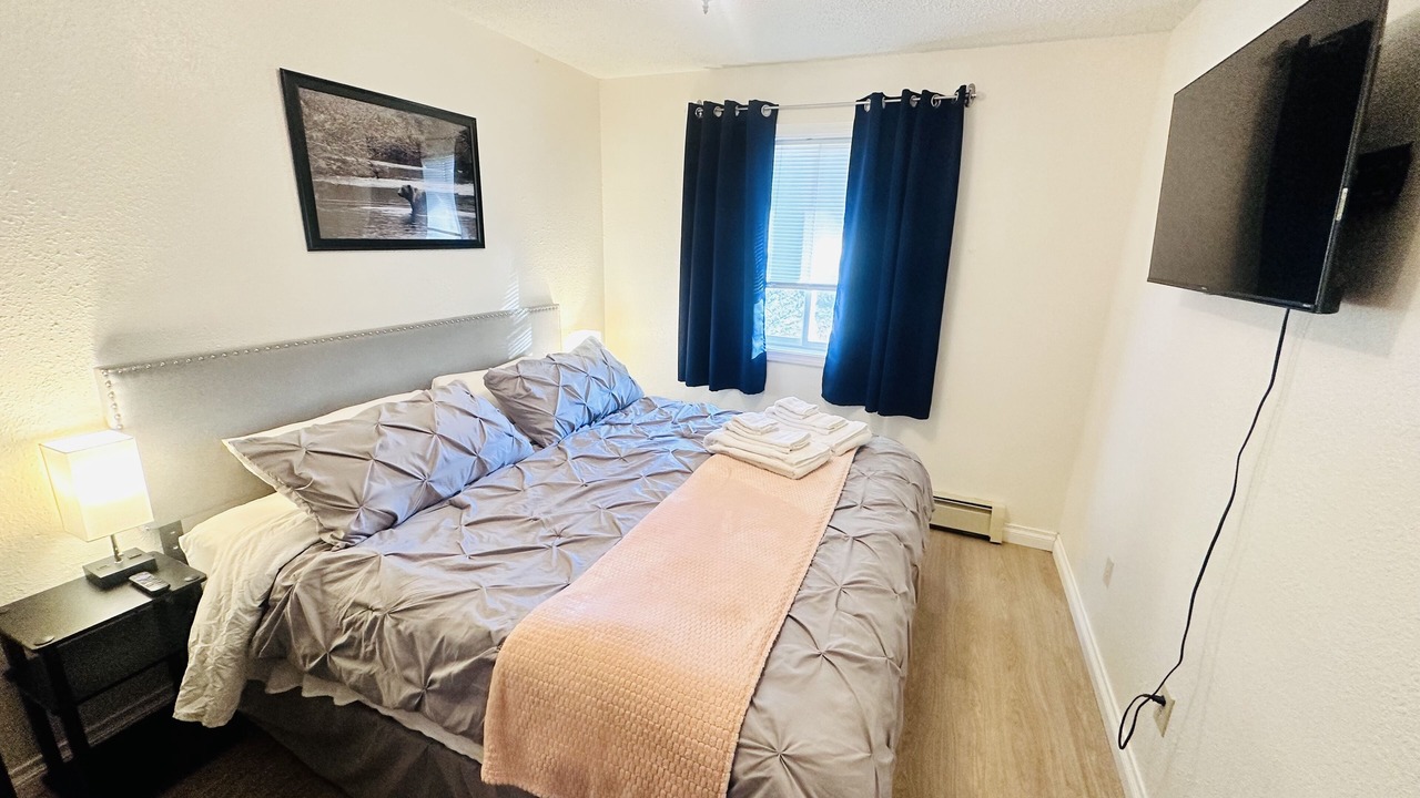 Photo of Bedroom in Kodiak