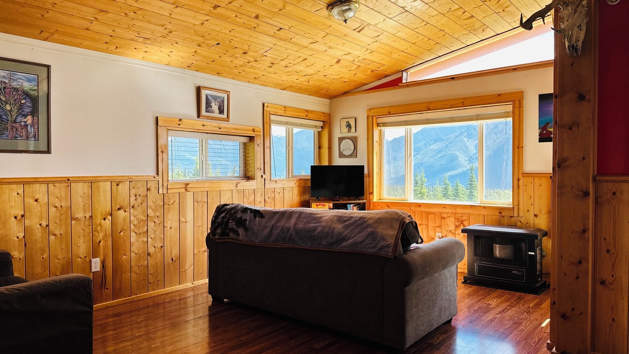 Photo of Livingroom in Glacier View
