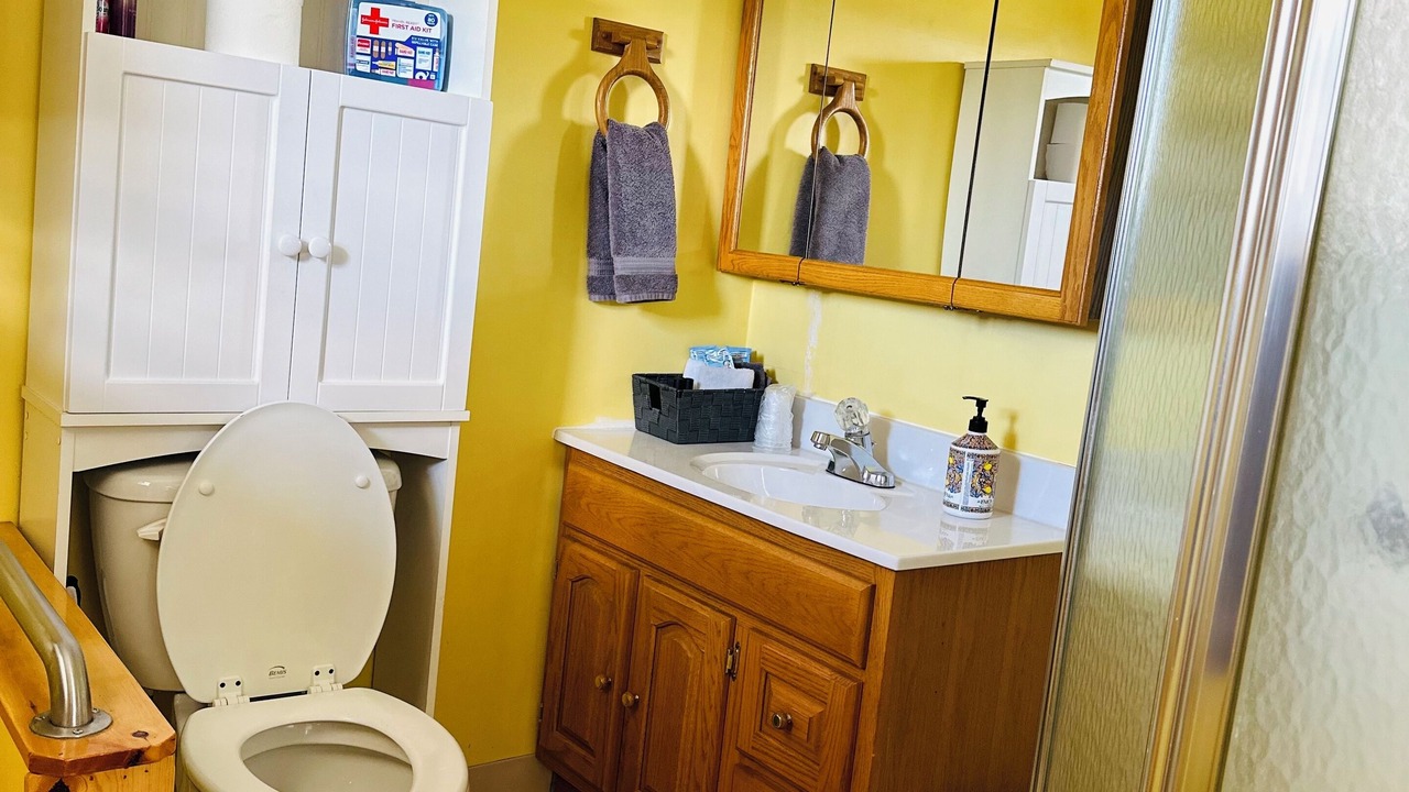 Photo of Bathroom in Glacier View
