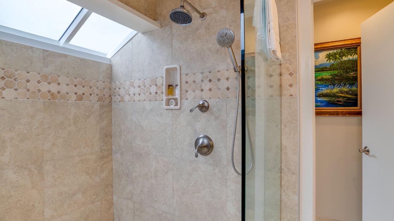 Photo of Bathroom in Napili