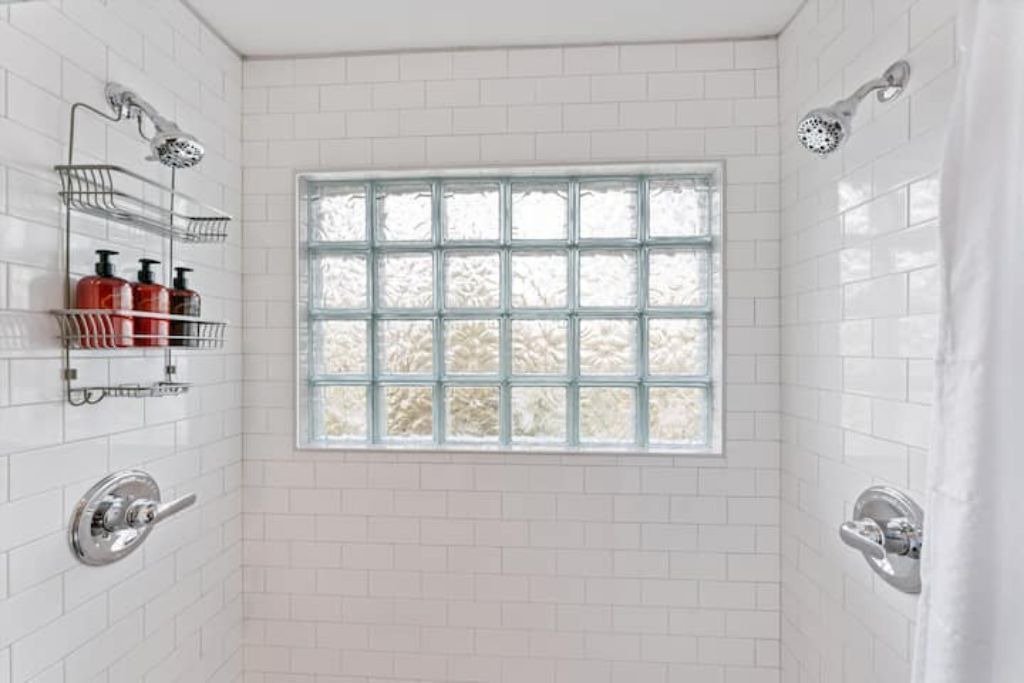 Photo of Bathroom in Knolls Thomas