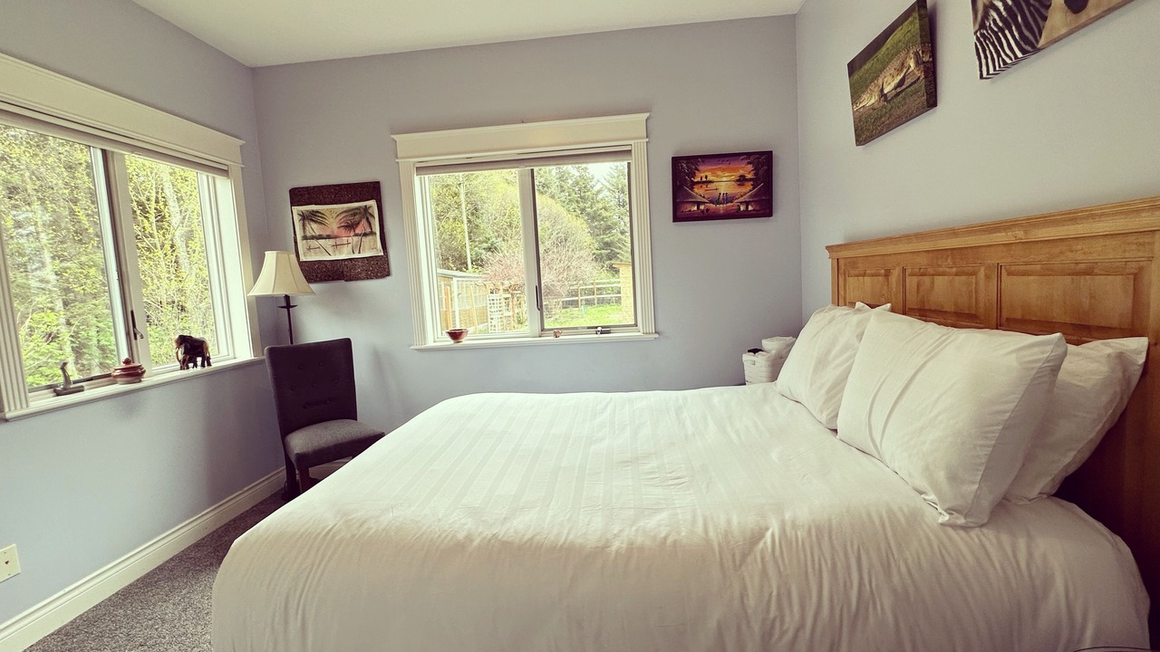 Photo of Bedroom in Homer