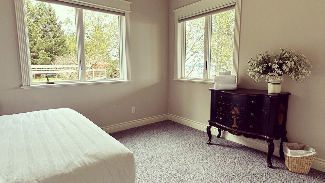 Photo of Bedroom in Homer