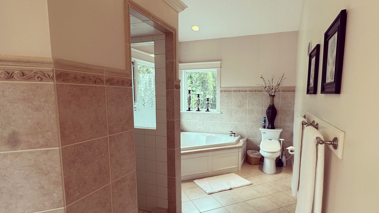 Photo of Bathroom in Homer