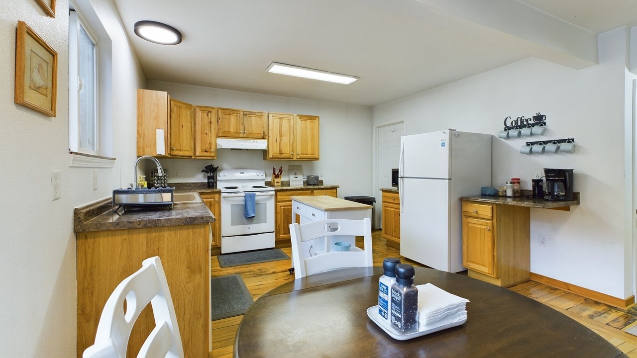 Photo of Kitchen in West Juneau
