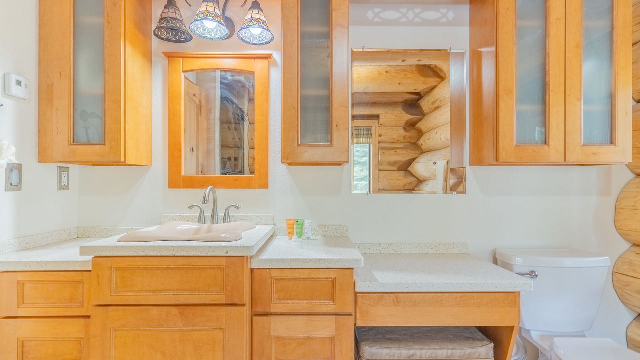 Photo of Bathroom in North Pole
