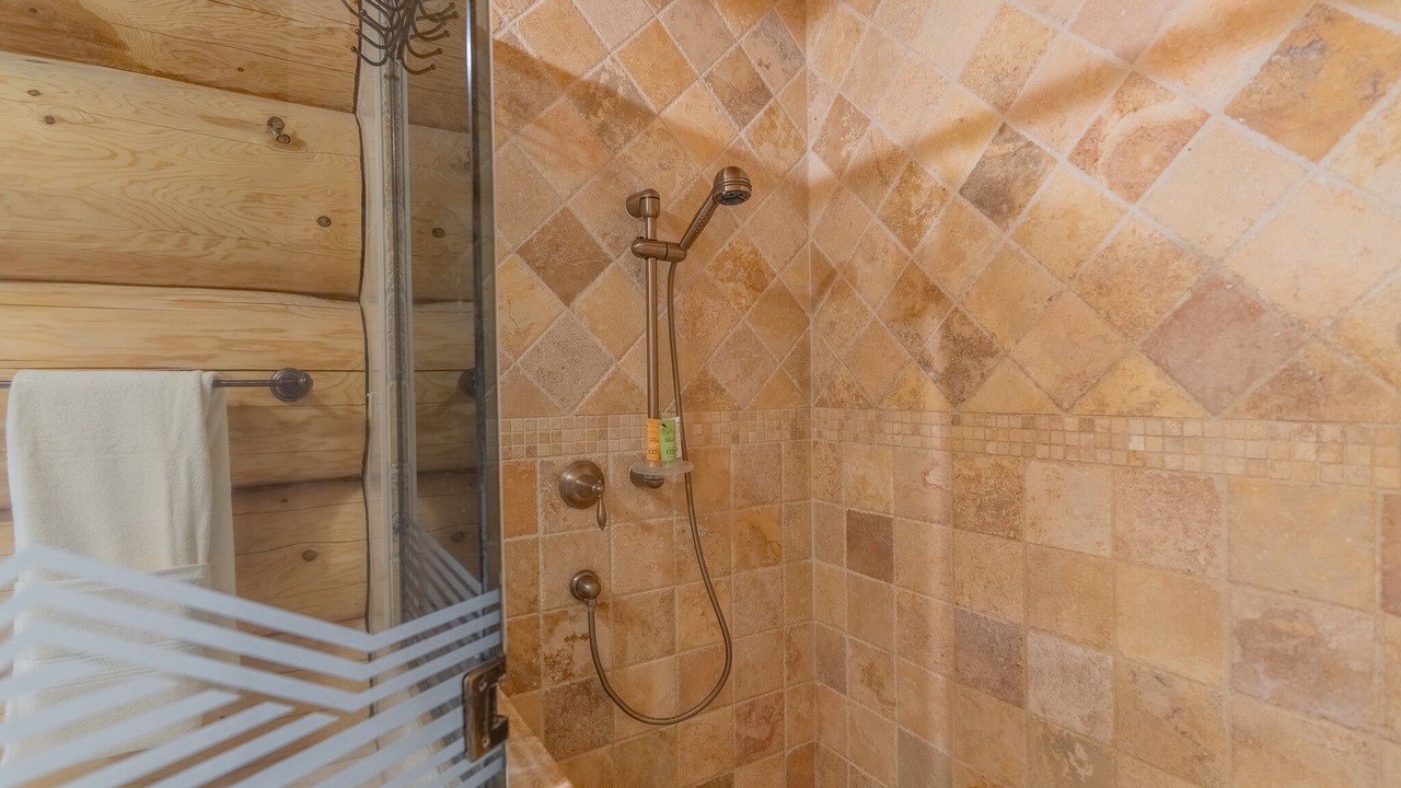 Photo of Bathroom in North Pole