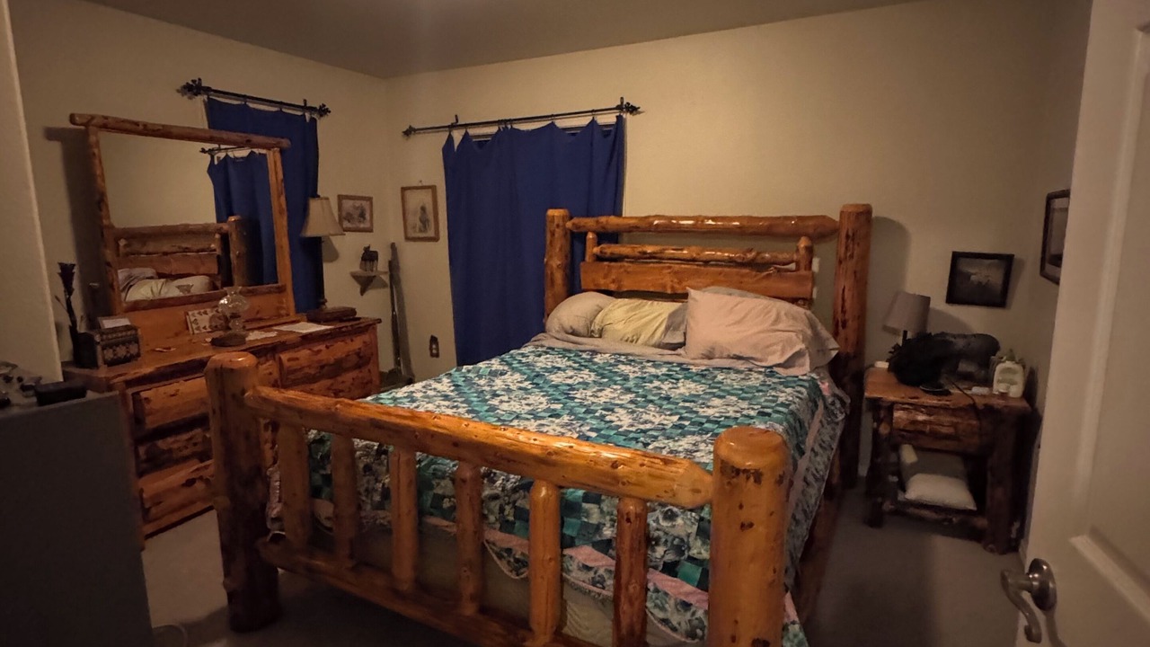 Photo of Bedroom in Ninilchik