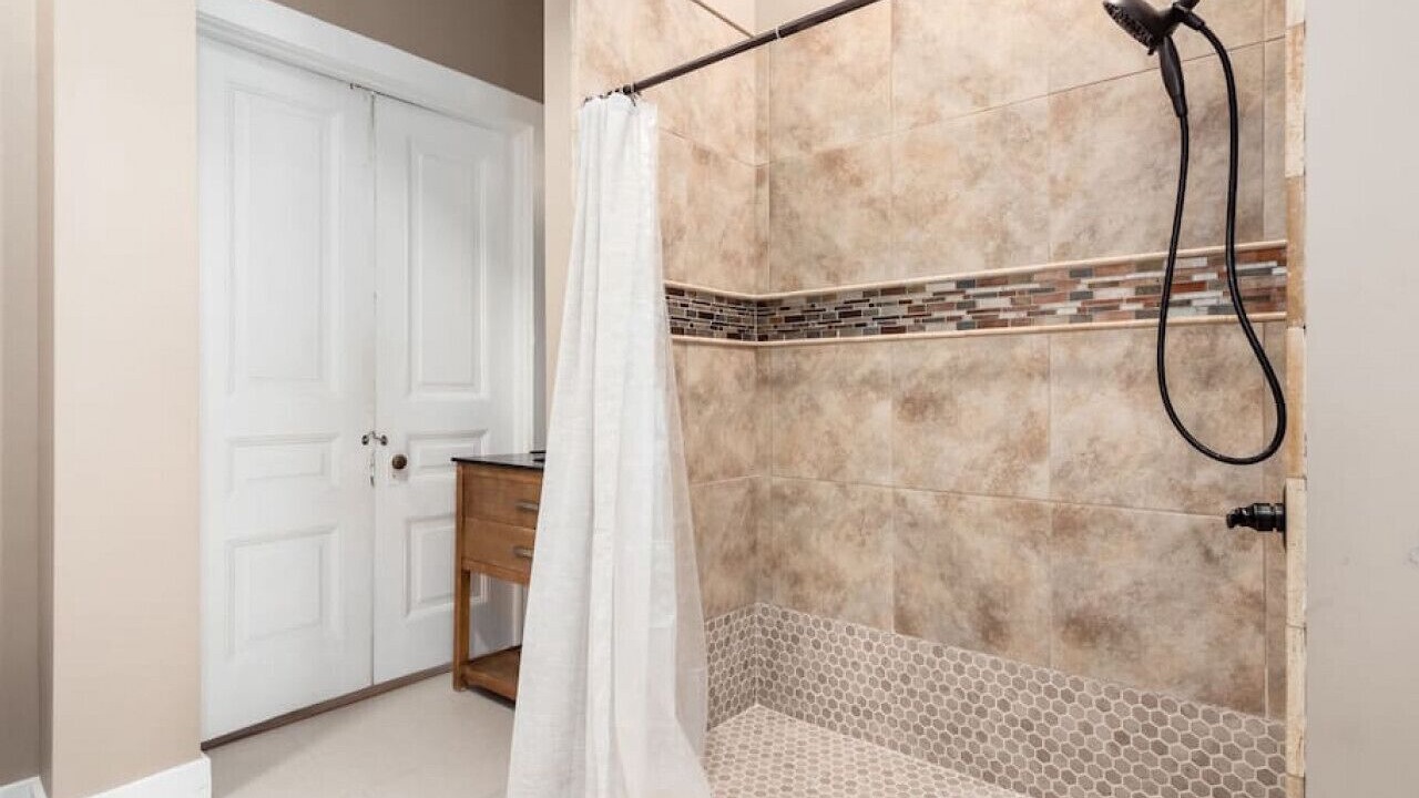 Photo of Bathroom in Near East Columbus