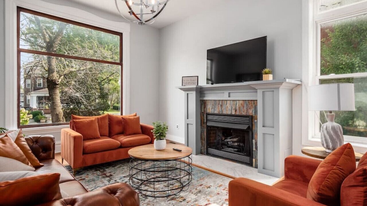 Photo of Livingroom in Near East Columbus