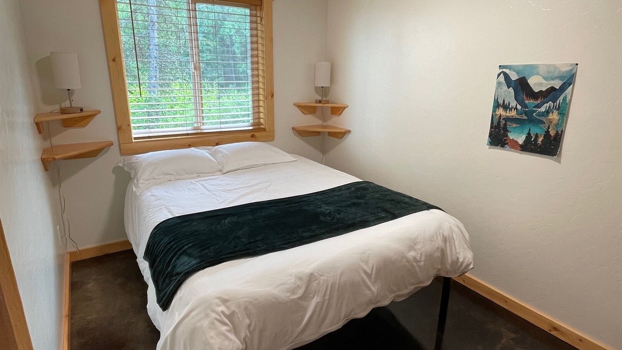 Photo of Bedroom in Soldotna