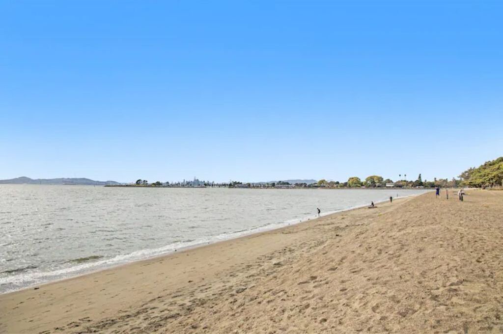 Photo of Others in West Alameda