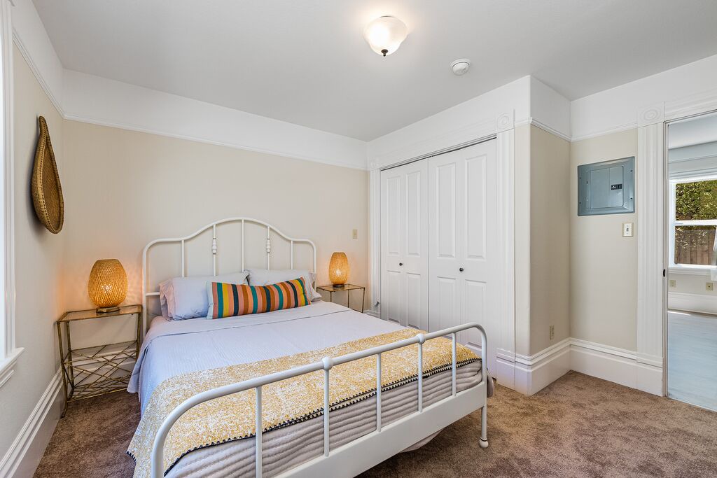 Photo of Bedroom in West Alameda