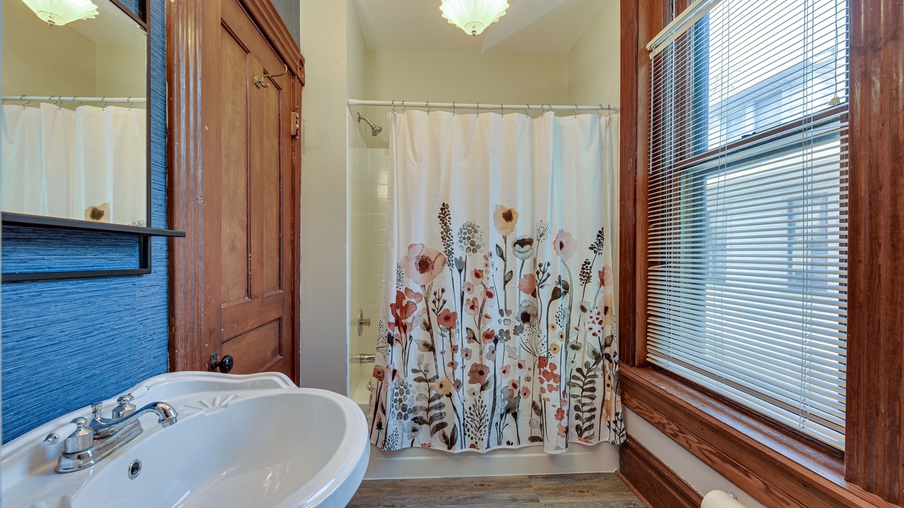 Photo of Bathroom in Near East Columbus
