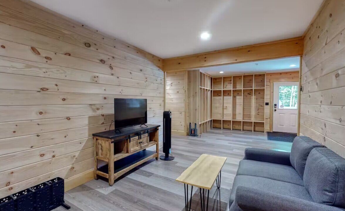 Photo of Livingroom in Carrabassett Valley