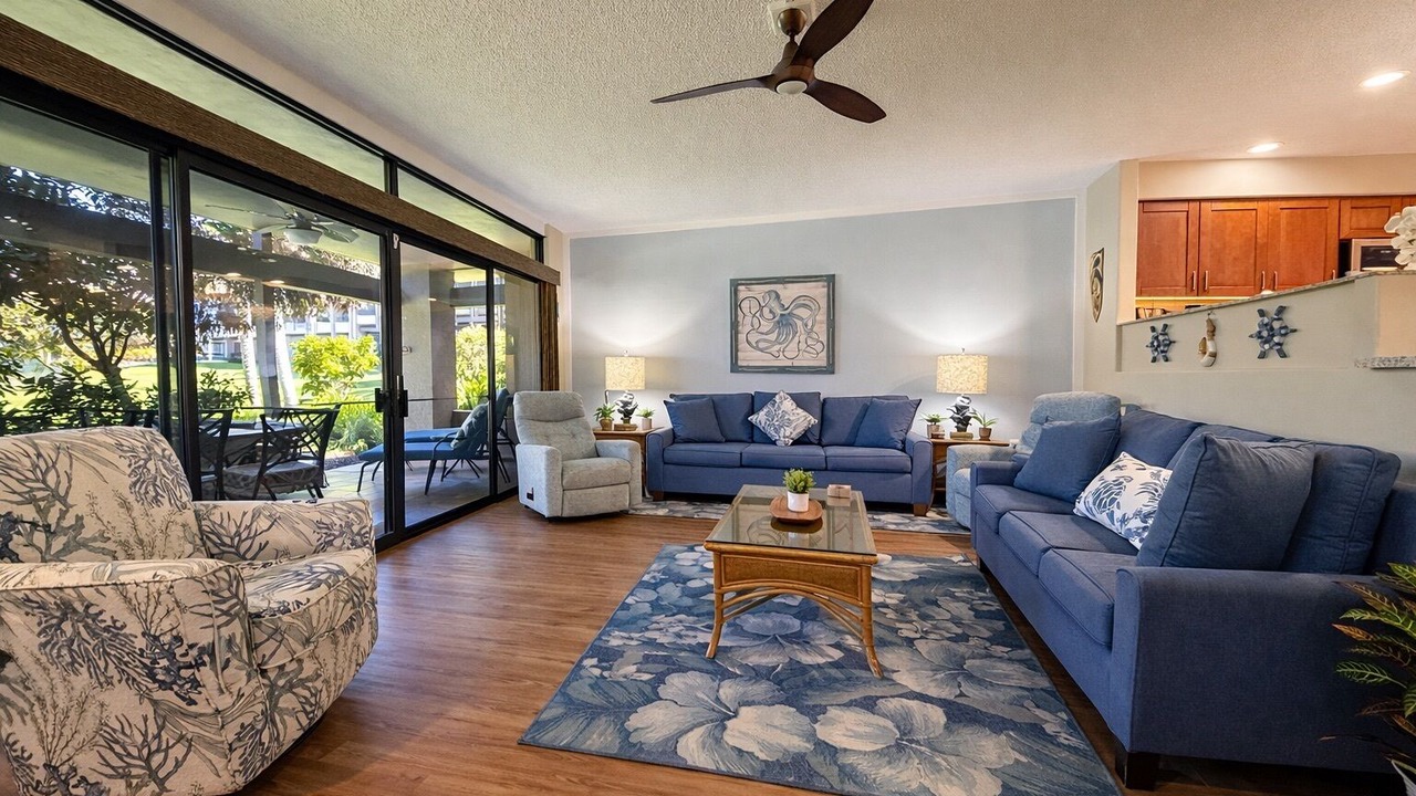 Photo of Livingroom in Kaanapali