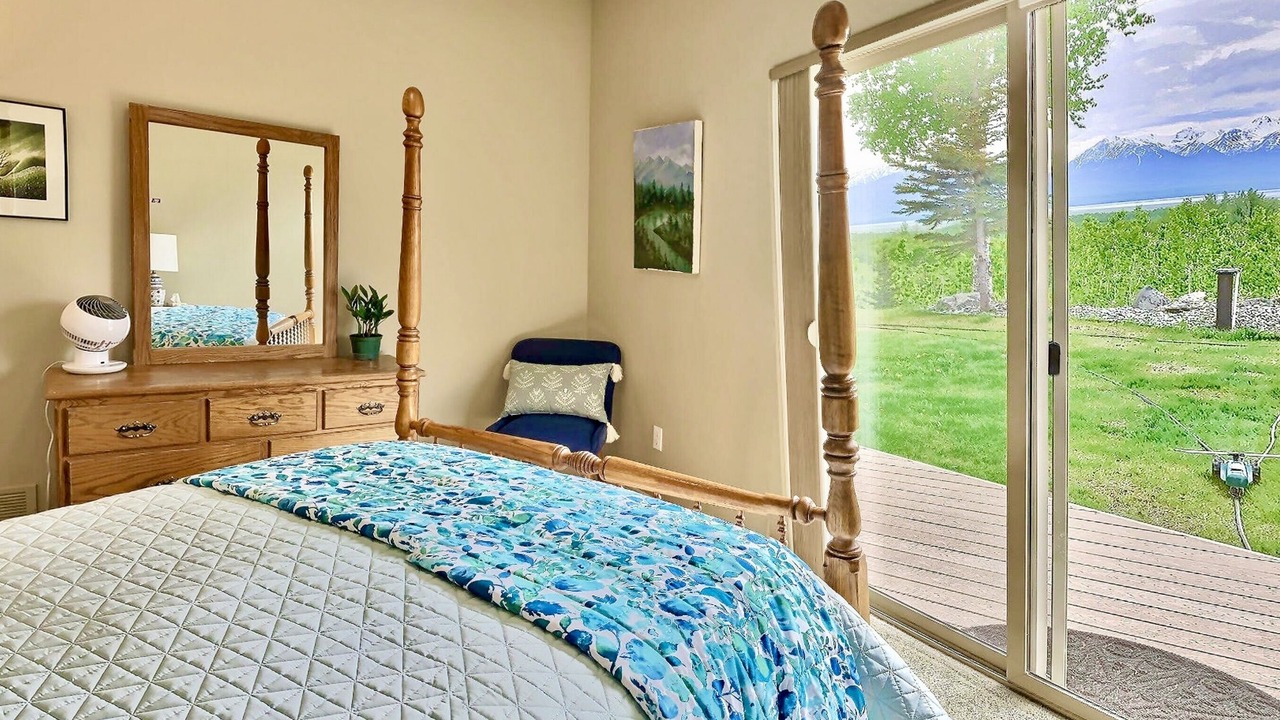 Photo of Bedroom in Knik-Fairview