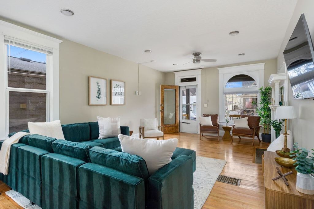 Photo of Livingroom in Merion Village
